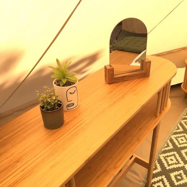 détails de la déco de la tente double XL